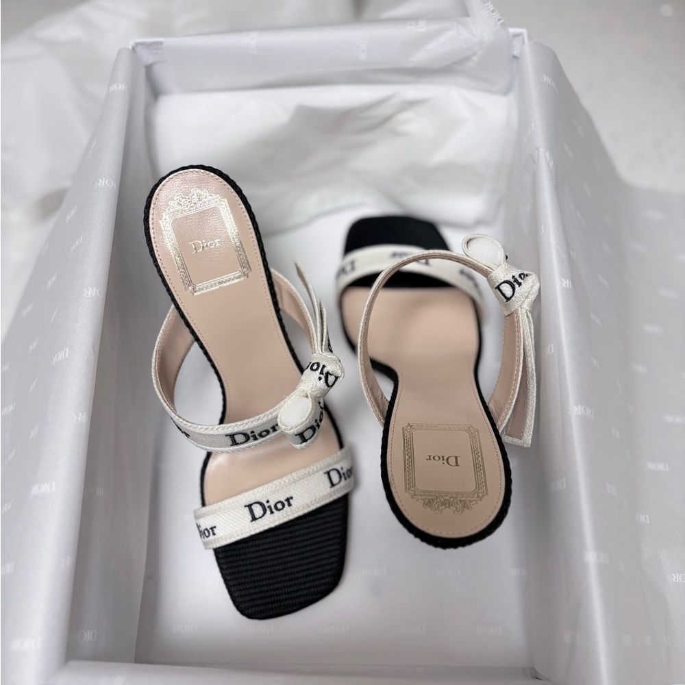 Heeled Sandal with J'Adior Straps - Picture 5 of 9